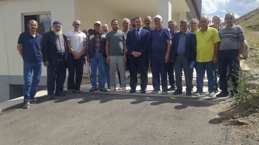 Demirözü Kaymakamı Ahat, esnaf ve köylülerle buluşarak talep ve ihtiyaçları dinledi