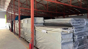 Kocaeli Derince'deki Ahbap deposunda 895 çadır ve 600 yatak kullanılmaz durumda