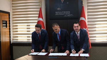 Marmaris'te esnaf odası binası 15 yıllığına ücretsiz mesleki eğitim merkezi oldu