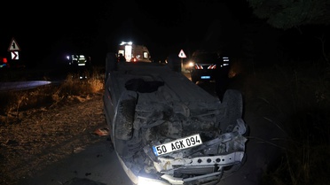 Nevşehir'de devrilen otomobilde 5 kişi yaralandı
