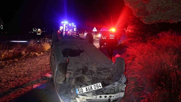 Nevşehir'de otomobil şarampole devrilip takla attı, 1'i ağır 5 kişi yaralandı