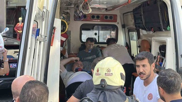 Şişli'de iş yerinde yangın çıktı, dumandan etkilenenler hastaneye kaldırıldı