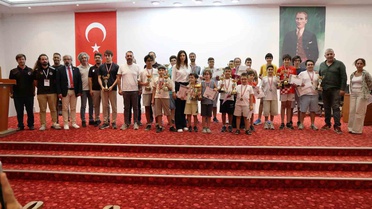 Söke'de 15. Ulusal Satranç Turnuvası sona erdi, 172 sporcu 80 bin TL ödül için yarıştı