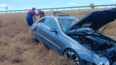 Yozgat Sorgun'da otomobil şarampole devrildi, sürücü T.G hastaneye kaldırıldı
