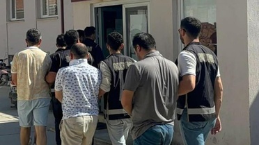 Datça açıklarında Rus bayraklı teknedeki 9 FETÖ şüphelisi yurt dışına kaçarken yakalandı