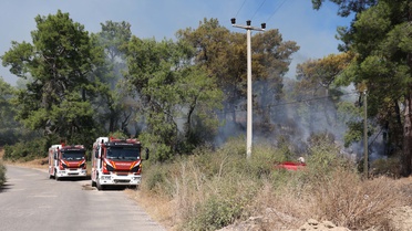 Antalya Aksu ve Serik'teki yangınlar kontrol altına alındı