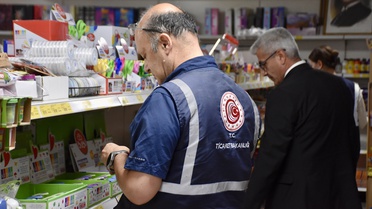 Antalya'da kırtasiye denetimlerinde 652 firmada 1907 aykırı ürün bulundu