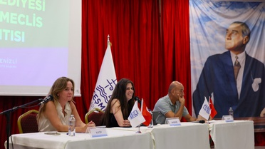 Çeşme Belediye Meclisi'nde sokak hayvanları, yaşlılar ve öğrenciler için kararlar alındı