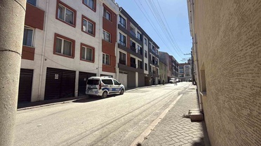 Eskişehir Odunpazarı'nda 3'üncü kattaki balkondan düşen 4 yaşındaki çocuğun durumu kritik