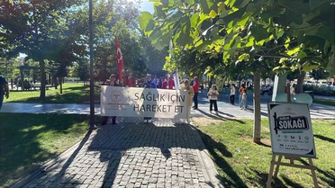 Karaman'da Halk Sağlığı Haftası'nda sağlık sokağı kuruldu, ücretsiz testler yapıldı
