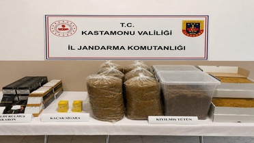 Kastamonu'da iki şüpheliden binlerce doldurulmuş makaron ve tütün çıktı