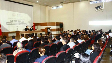 Malazgirt'te eğitim öncesi okul müdürleriyle toplantı yapıldı; kaymakam iş birliği mesajı verdi