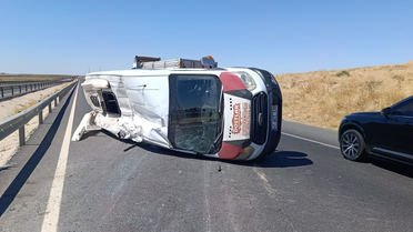 Mardin Nusaybin'de servis devrildi, 13 öğrenci yaralandı ve hastaneye kaldırıldı