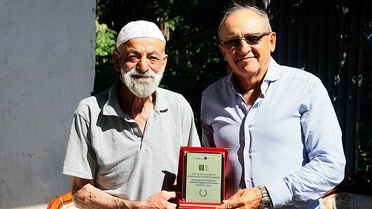 60 yıldır topladığı eşyaları müzeye bağışladı