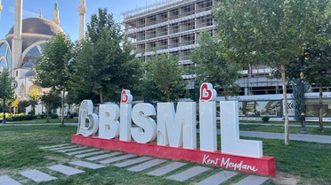 Açıkta bırakılan elektrik kablosuna temas eden çocuk, akıma kapılarak yaralandı