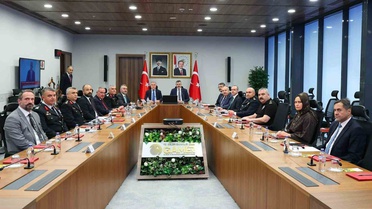 Ardahan'da yurt güvenliği toplantısı, Vali Yamlı'nın VKS görüşmesine katılımıyla yapıldı
