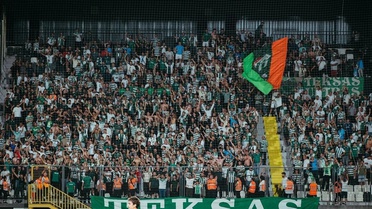 Bursaspor, Manisa FK maçındaki çirkin tezahürat ve saha olayları nedeniyle PFDK'ya sevk edildi