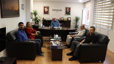 DİSK Genel Başkanı Çerkezoğlu ve beraberindekiler, TMMOB'u ziyaret ederek görüştü