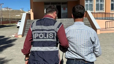 Ağrı Diyadin'de denetimde kasten öldürme hükümlüsü M.A.P. başkasının kimliğiyle yakalandı