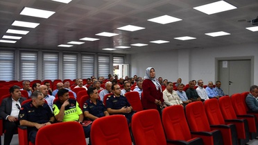Gümüşhacıköy'de Okul Güvenliği Toplantısı Kaymakam Güneş başkanlığında yapıldı