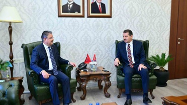 Milli Savunma Bakan Yardımcısı Ayhan, Eskişehir Valisi Yılmaz'ı makamında ziyaret etti