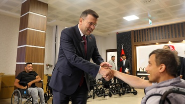 Niğde'de 21 akülü sandalye ihtiyaç sahiplerine teslim edildi