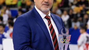 Taekwondo Ankara İl Temsilcisi Orhan Süer, federasyon yönetimini eleştirerek istifa etti