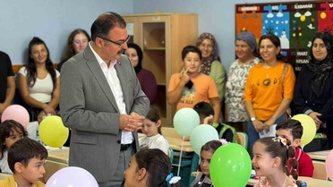 Sultanhisar Kaymakamı Ateş, Atça Atatürk İlkokulu'nda öğrencilerle bir araya geldi