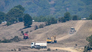 Adana'da üç ilçeye yayılan orman yangınında 835 kişi tahliye edildi