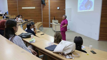ADÜ'de Dönem 2 ve 3 öğrencilerine akademik oryantasyon programı düzenlendi