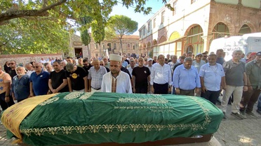 Ayvalık'ta avukat Günay Benli'nin annesi Münevver Benli son yolculuğuna uğurlandı