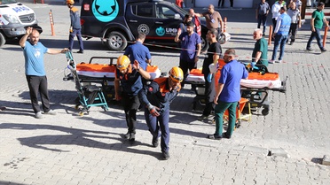 Bitlis Devlet Hastanesi'nde AFAD ve UMKE'nin katılımıyla deprem tatbikatı yapıldı