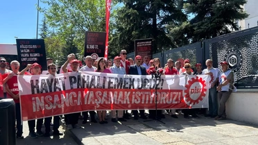 DİSK-AR raporuna göre işçilerin 8 aylık ücret kaybı 1 trilyon 862 milyar TL'yi aştı
