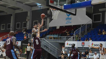 Pizzabulls Bordo Bandırma, Ege Cup'ta Trabzonspor'u 87-65 yendi