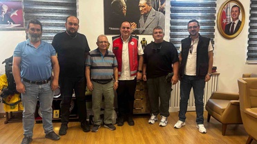 İHA muhabirleri, yangında yaralanan İtfaiye Daire Başkanı Ergelen'i ziyaret etti