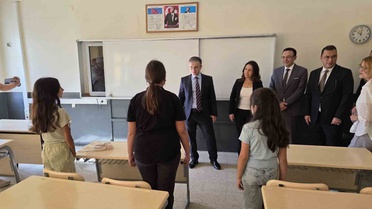 Bandırma Kaymakamı Öztürk, uyum haftasında 5'inci sınıf öğrencileriyle buluştu