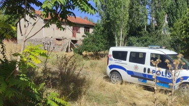 Sandıklı'da metruk binalarda denetim, 57 kişiye GBT sorgusu yapıldı