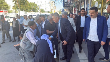 AK Partili Gökçınar, Diyarbakır Çermik'te esnaf ve belediyeyi ziyaret etti