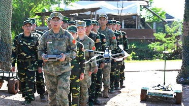 Çin-Laos tatbikatında robot köpekler arama ve kurtarma görevinde kullanıldı