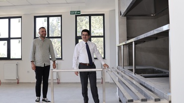 Arsuz Sosyal Hizmet Merkezi'nde tefrişat sürüyor, Kaymakam Eroğlu inceledi