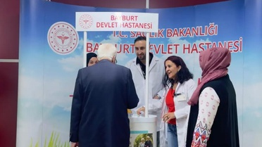 Bayburt Devlet Hastanesinde sağlık çalışanlarına dengeli beslenme eğitimi verildi
