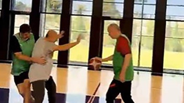 Cumhurbaşkanı Erdoğan basketbol oynadı