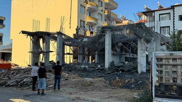 Mersin Bozyazı'da inşaatta beton dökümü sırasında göçük oluştu, yaralanan olmadı