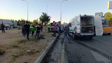 Yangından dönen arazöz Afyonkarahisar'da otomobille çarpıştı, 1 kişi öldü 4 kişi yaralandı