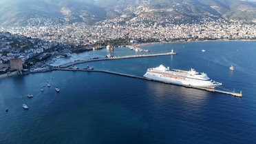 Palau bayraklı kruvaziyer Alanya'ya 199 yolcu getirdi, gece Antalya'ya gidiyor