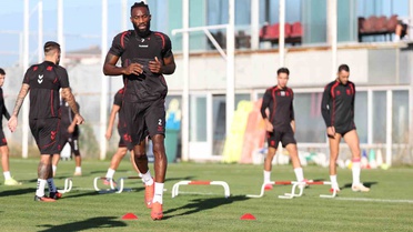Sivasspor, Muğlaspor maçı öncesi taktik ağırlıklı antrenman yaptı