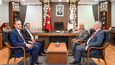 Vali Baruş, Aziziye Belediyesini ziyaret ederek çalışmaları inceledi