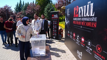 AK Parti Ankara İl Gençlik Kollarından Ulucanlar Cezaevi Müzesi önünde 12 Eylül açıklaması: