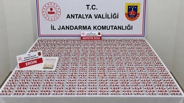Antalya Kepez'de uyuşturucu operasyonunda 2 şüpheli gözaltına alındı
