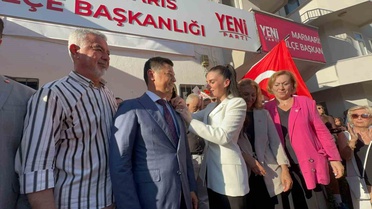 Marmaris Belediye Başkanı Ünlü, CHP'den istifa edip Yeni Parti'ye geçti